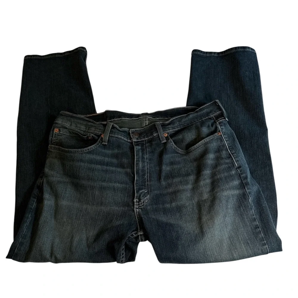 Levi's Men's 559 dark wash Jeans size 36x32